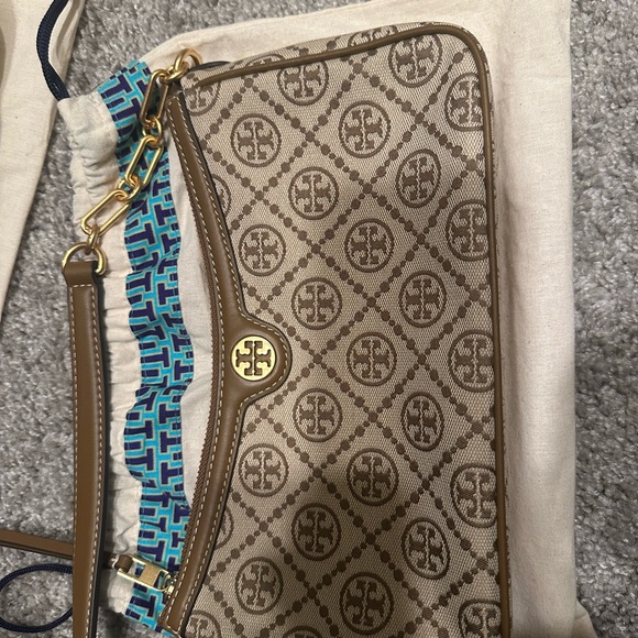 SOLD - Picture 3 of 4